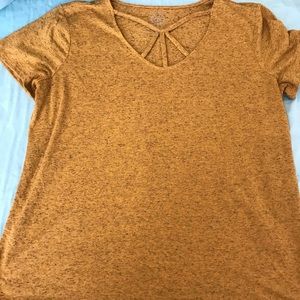 Lattice neckline 24/7 tee